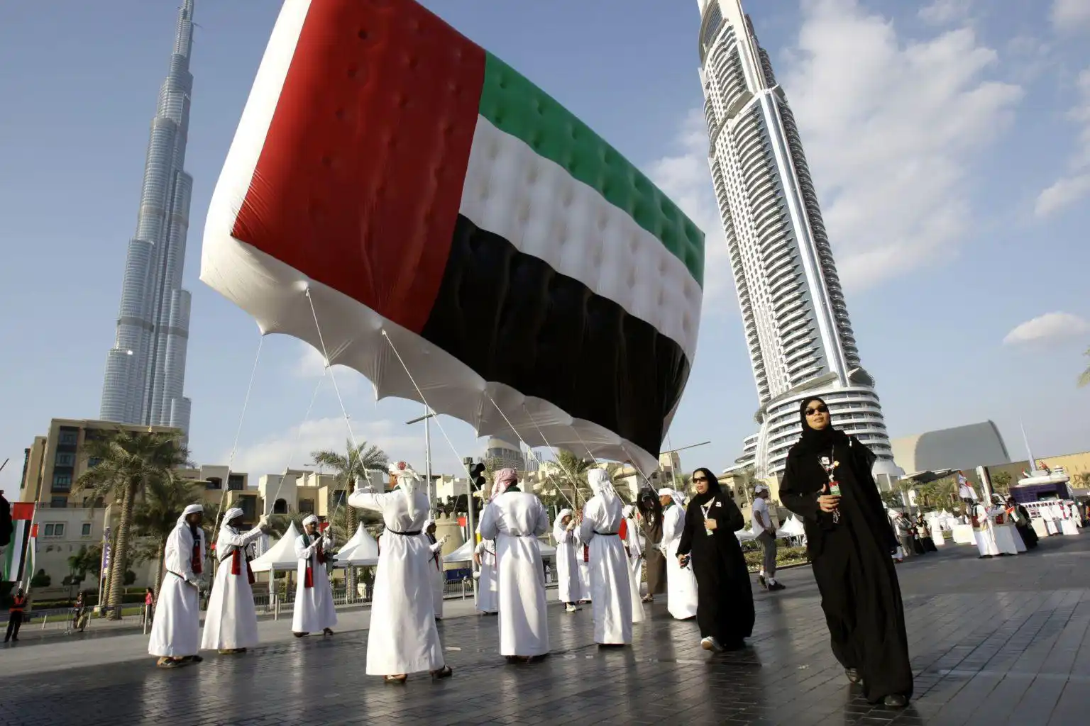 اهم العادت والتقاليد في الامارات