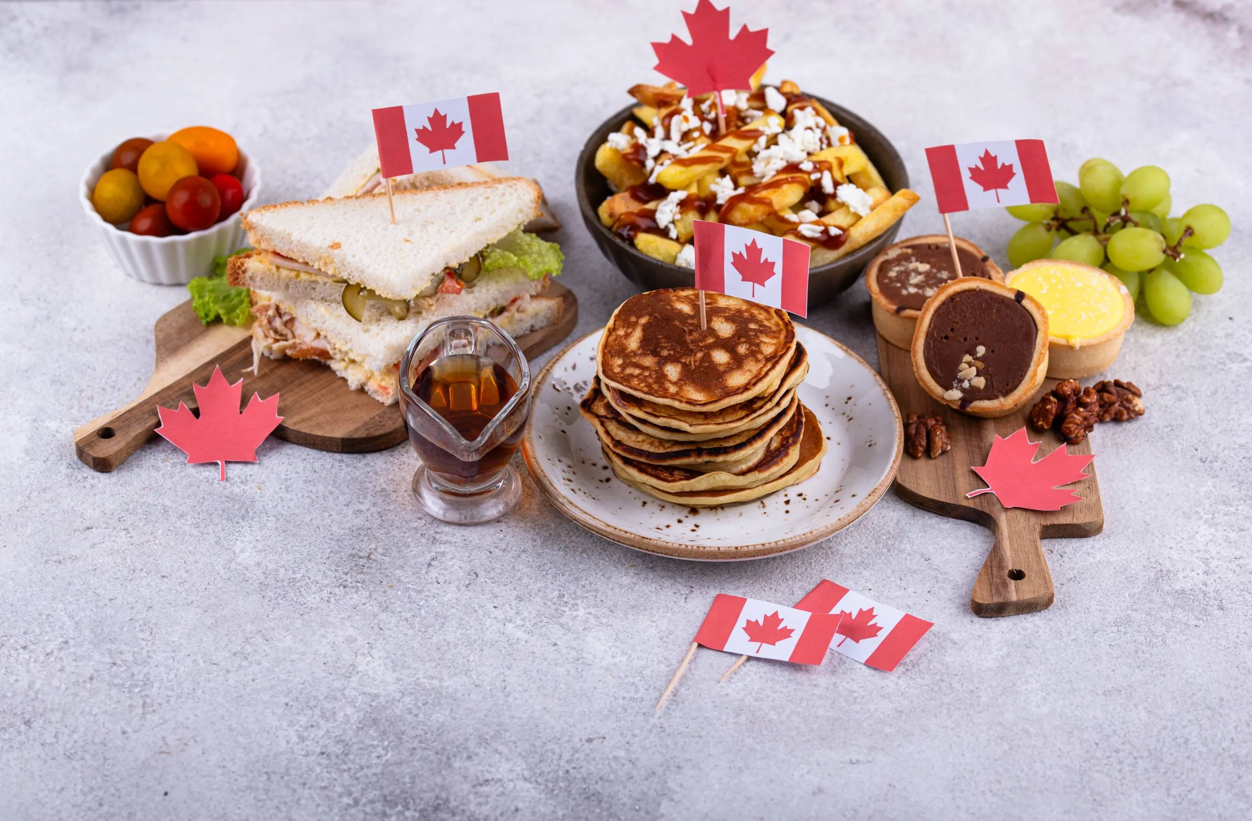 أشهر الاكلات الكندية رحلة في ألذ أطباقها التقليدية