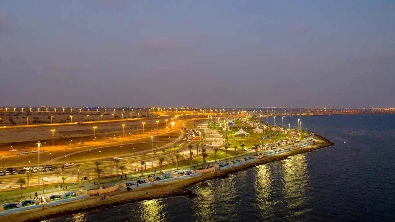واجهة الحريضة البحرية